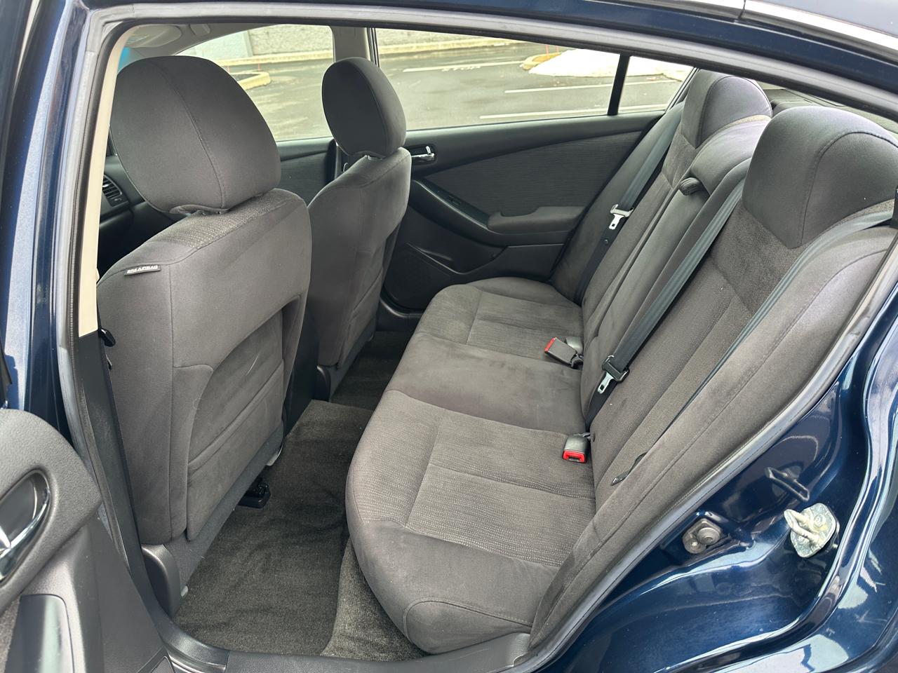 Nissan Altima 4dr Sdn I4 CVT 2.5 S 2010