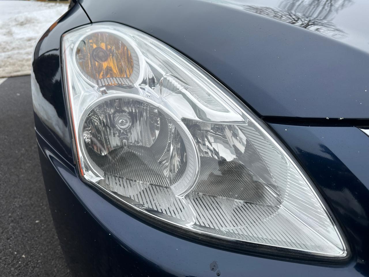 Nissan Altima 4dr Sdn I4 CVT 2.5 S 2010