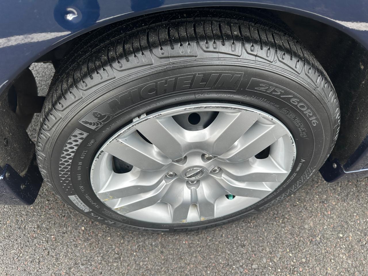 Nissan Altima 4dr Sdn I4 CVT 2.5 S 2010