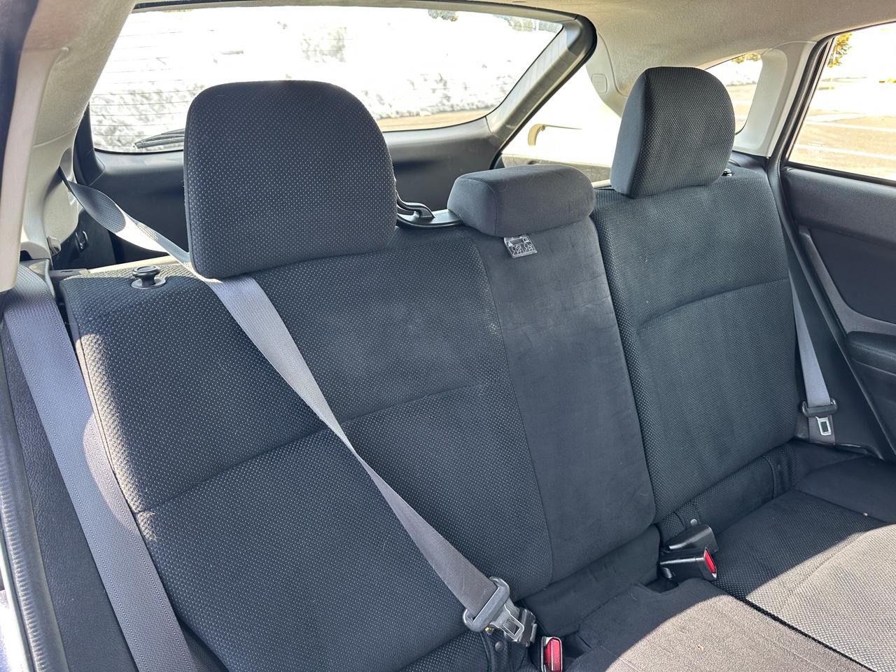 Subaru Impreza Wagon 5dr Auto 2.0i Premium 2012