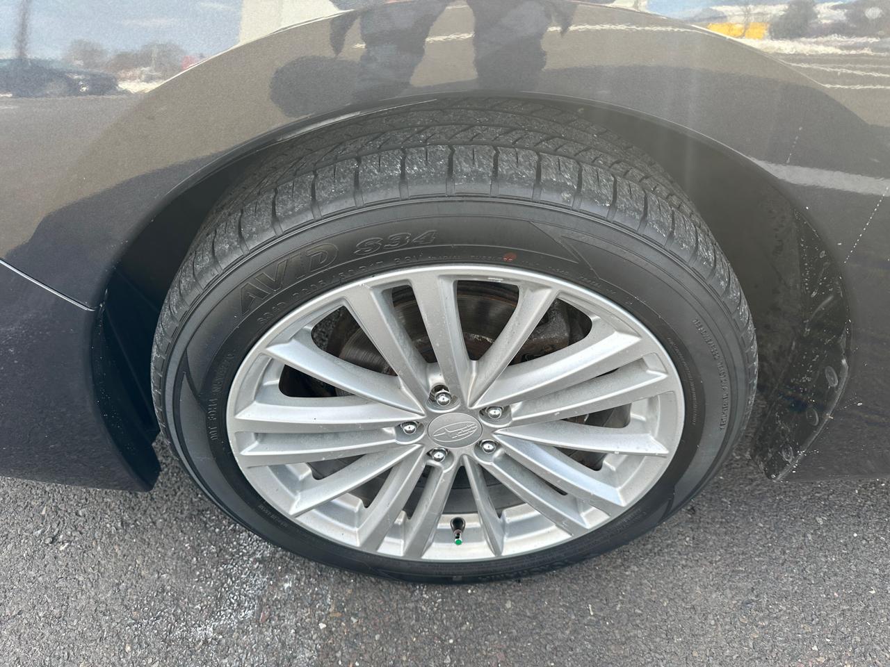 Subaru Impreza Wagon 5dr Auto 2.0i Premium 2012