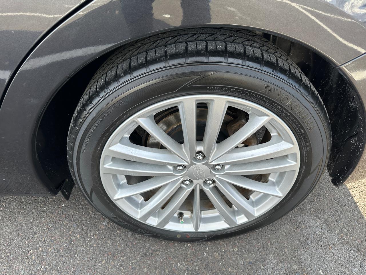 Subaru Impreza Wagon 5dr Auto 2.0i Premium 2012