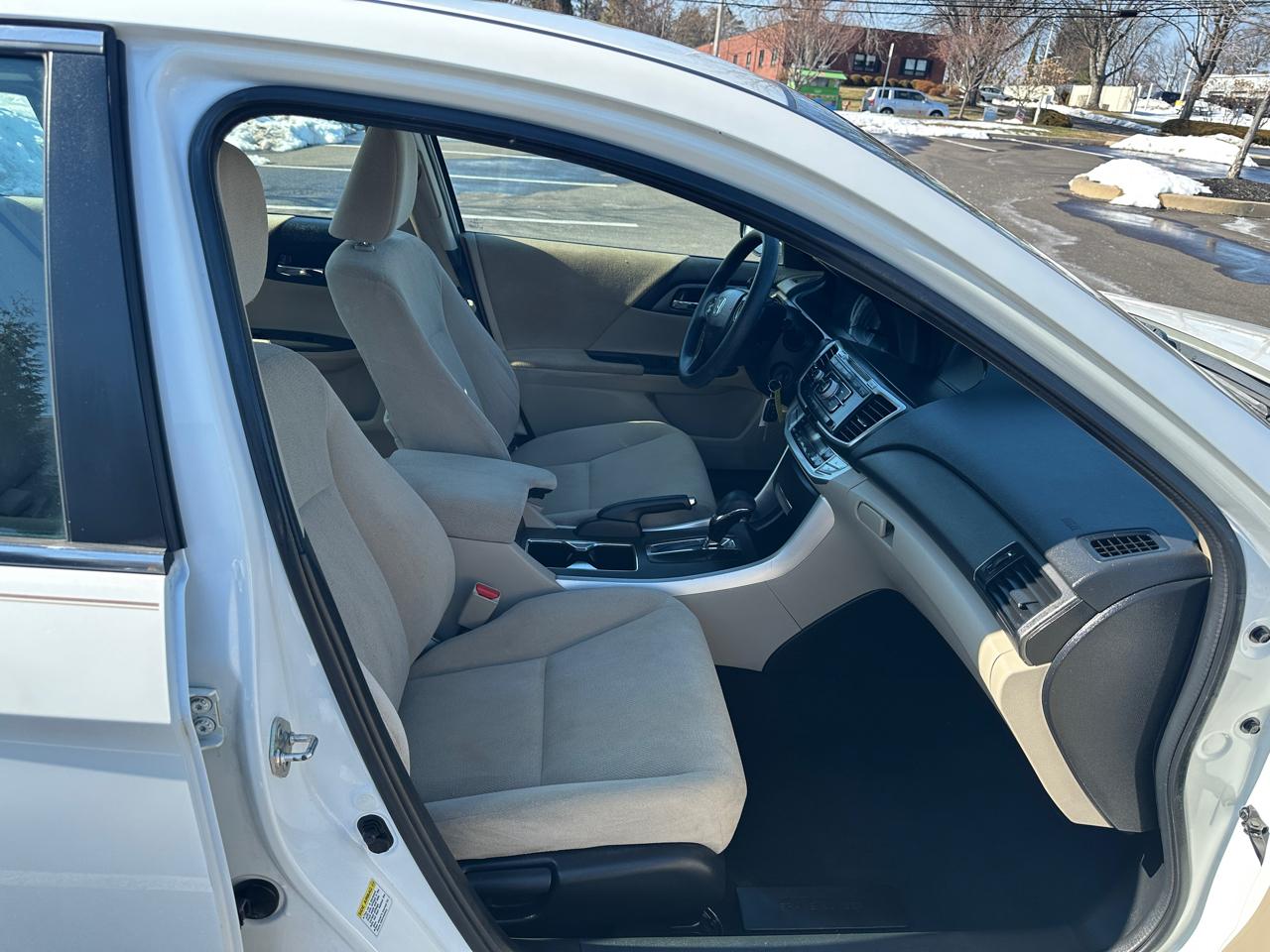 Honda Accord Sdn 4dr I4 CVT LX 2013