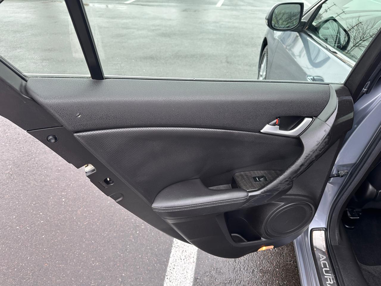 Acura TSX 4dr Sdn I4 Auto 2011