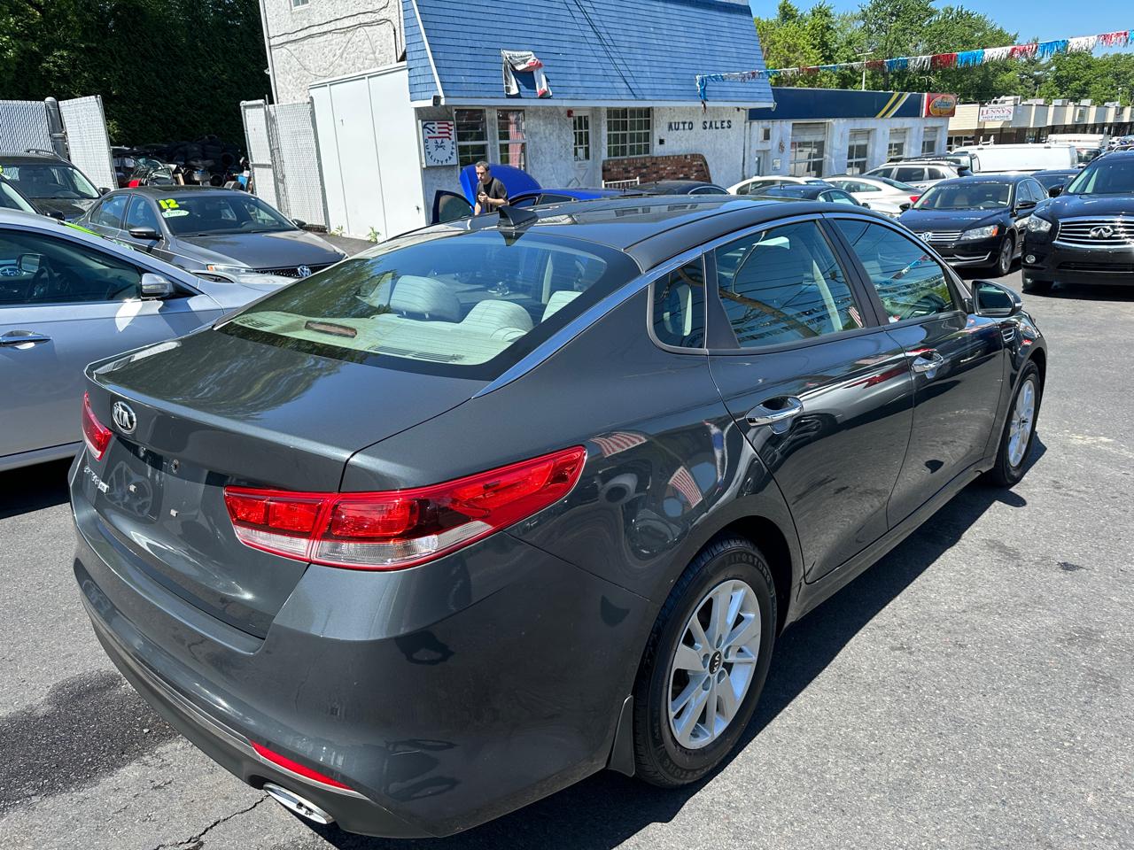 Kia Optima 4dr Sdn LX 2016