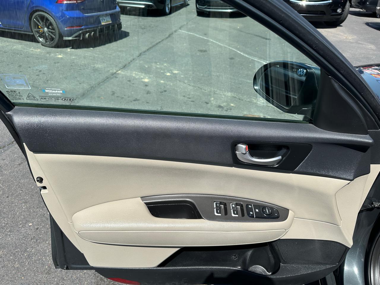 Kia Optima 4dr Sdn LX 2016