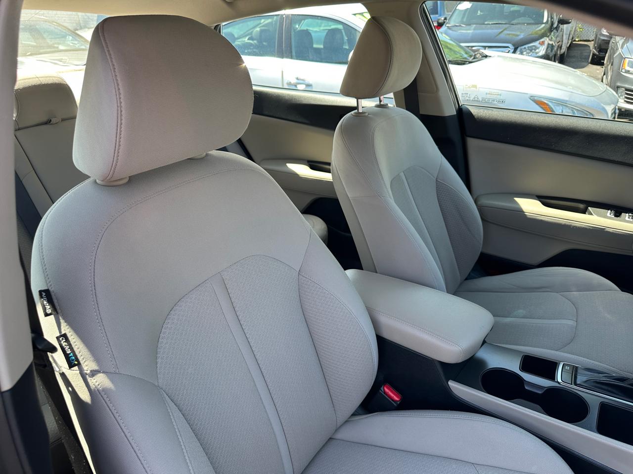 Kia Optima 4dr Sdn LX 2016