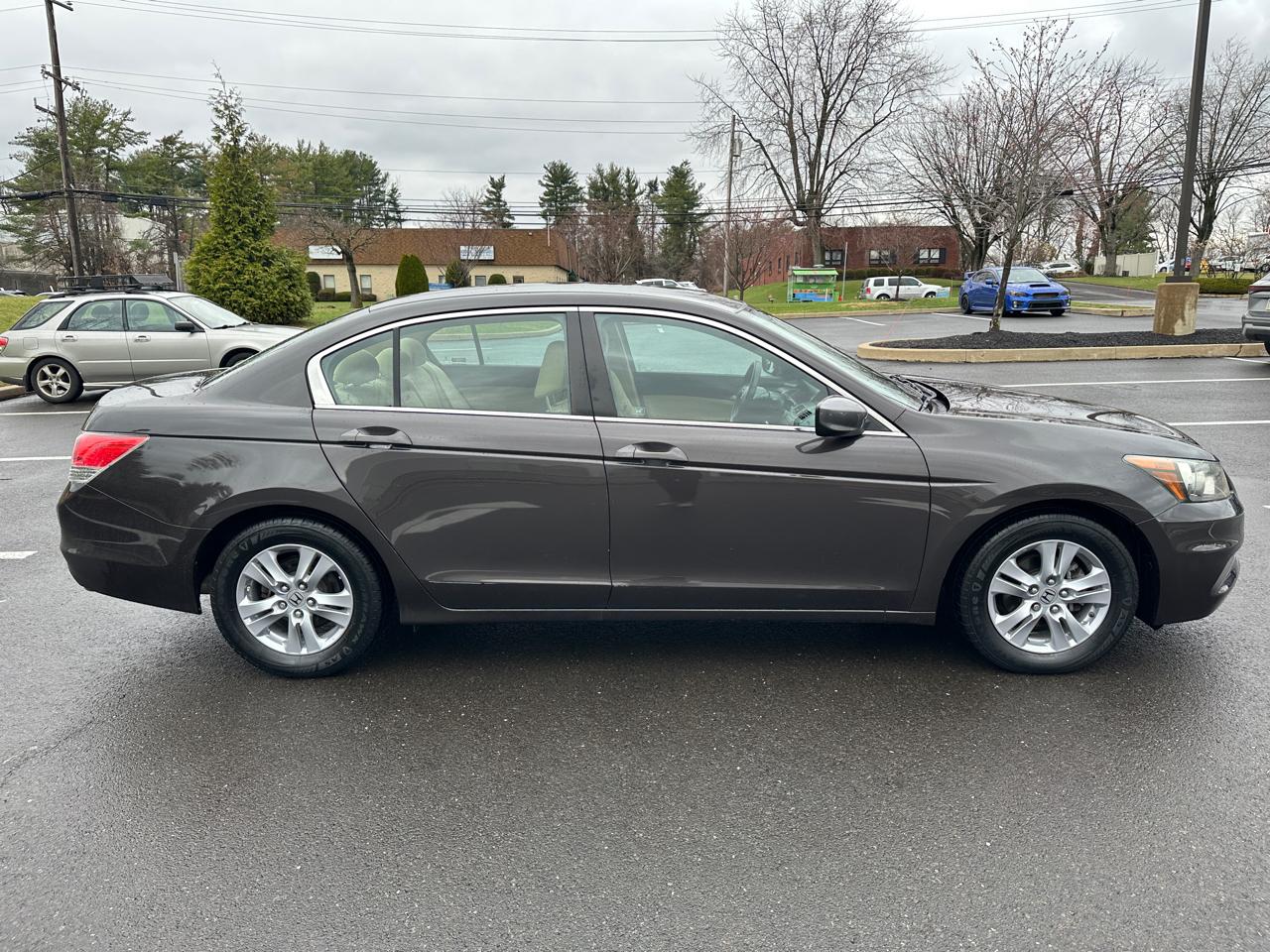 Honda Accord Sdn 4dr I4 Auto LX-P 2011