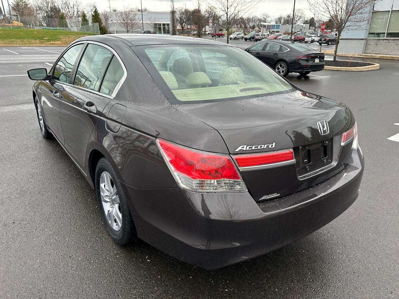 Honda Accord Sdn 4dr I4 Auto LX-P 2011