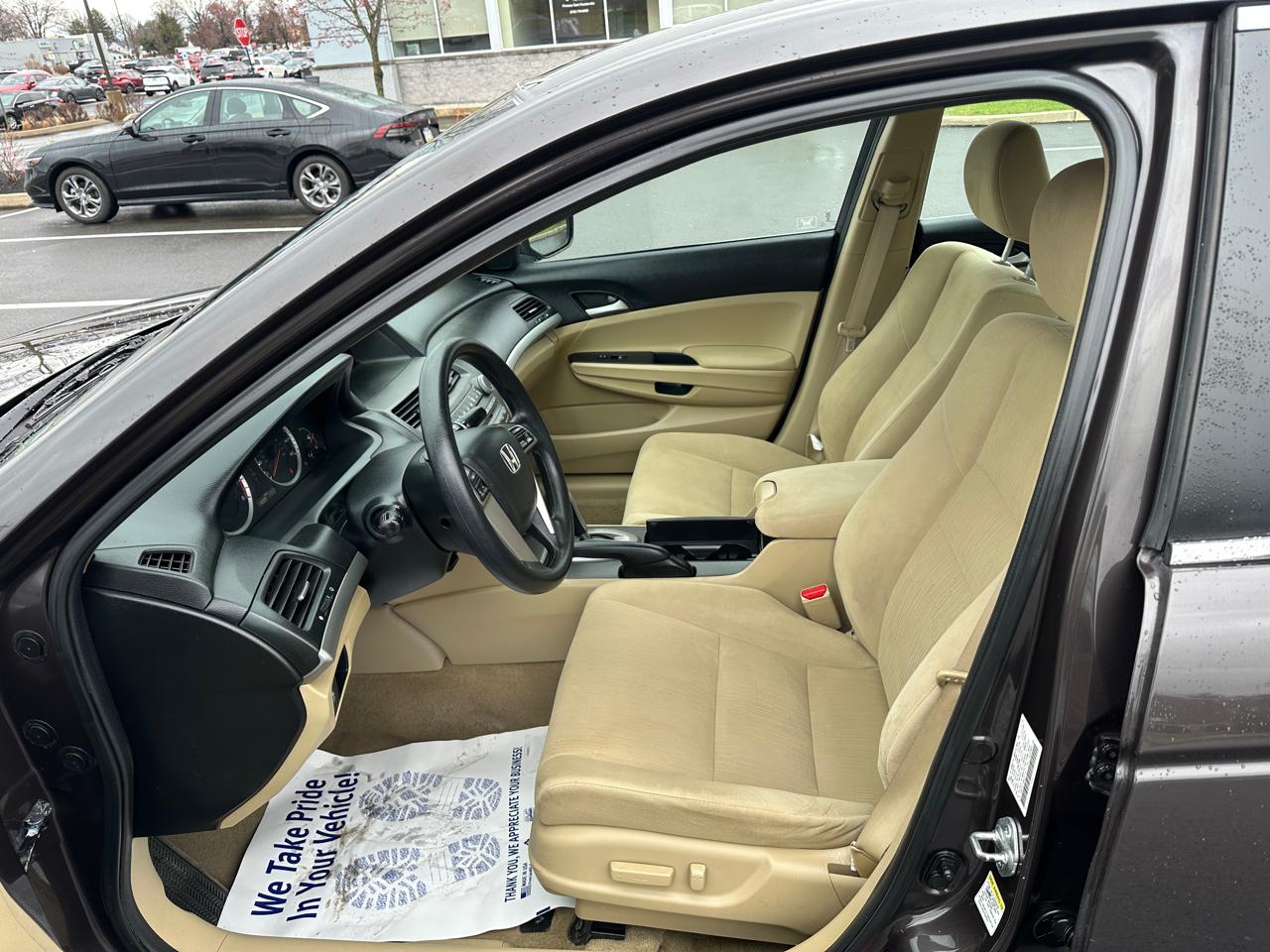 Honda Accord Sdn 4dr I4 Auto LX-P 2011