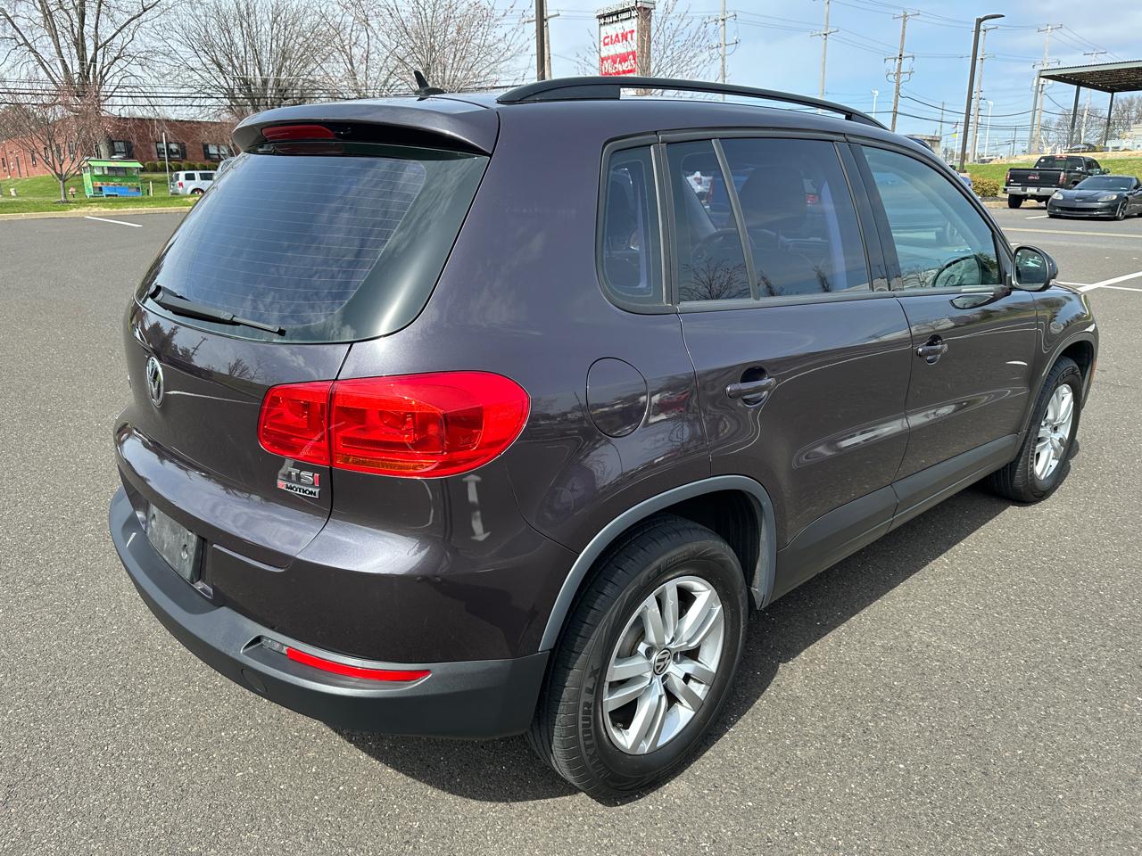 Volkswagen Tiguan 2.0T S 4Motion 2016