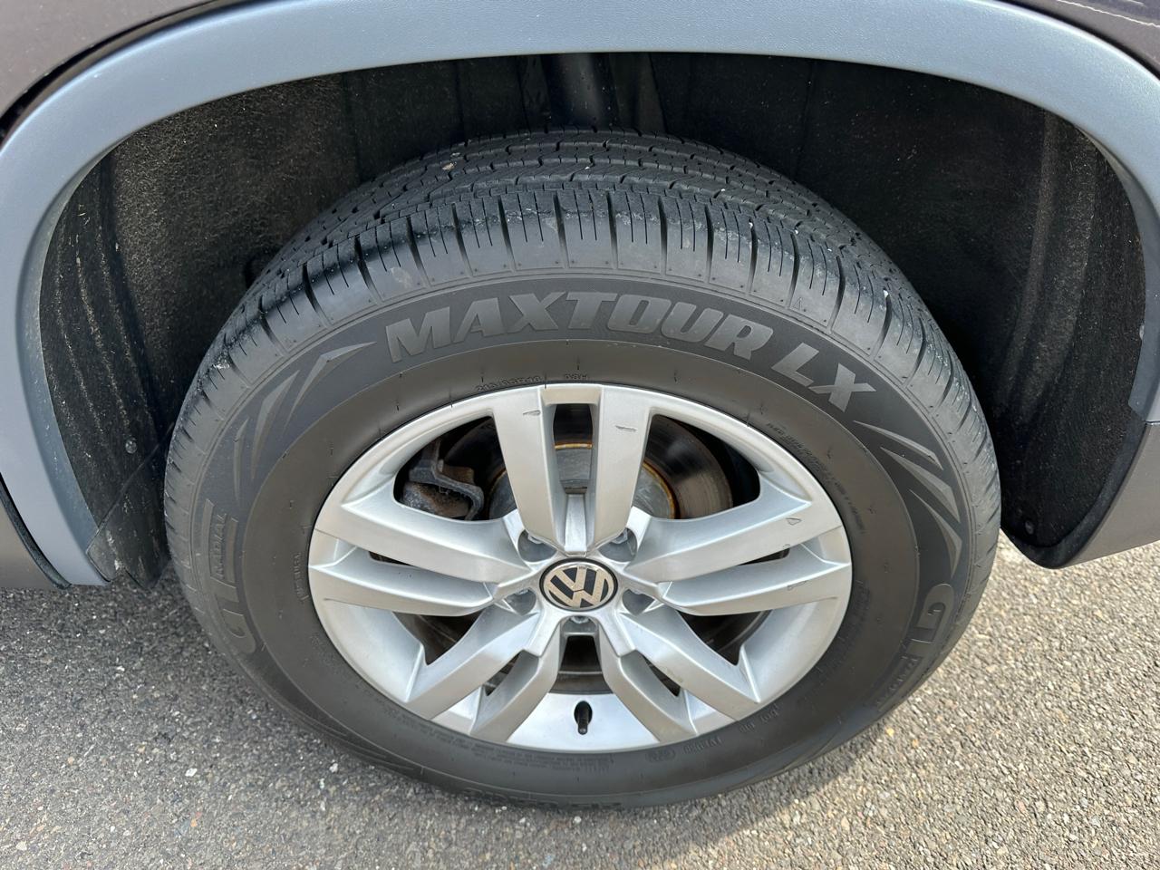 Volkswagen Tiguan 2.0T S 4Motion 2016