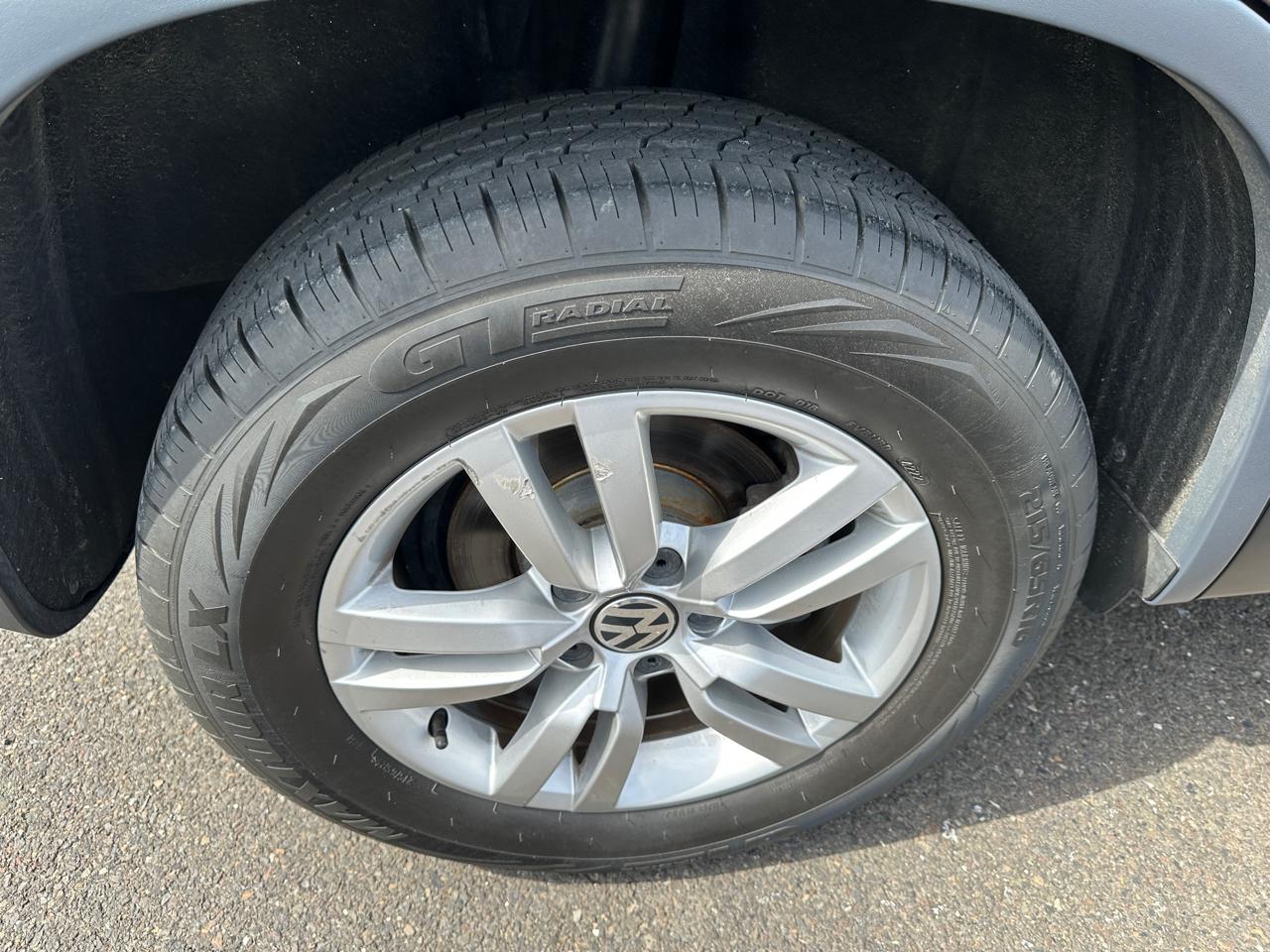 Volkswagen Tiguan 2.0T S 4Motion 2016