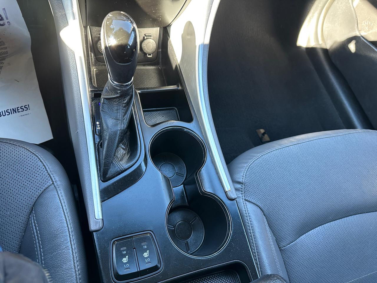 Hyundai Sonata 4dr Sdn 2.4L Auto Hybrid 2012