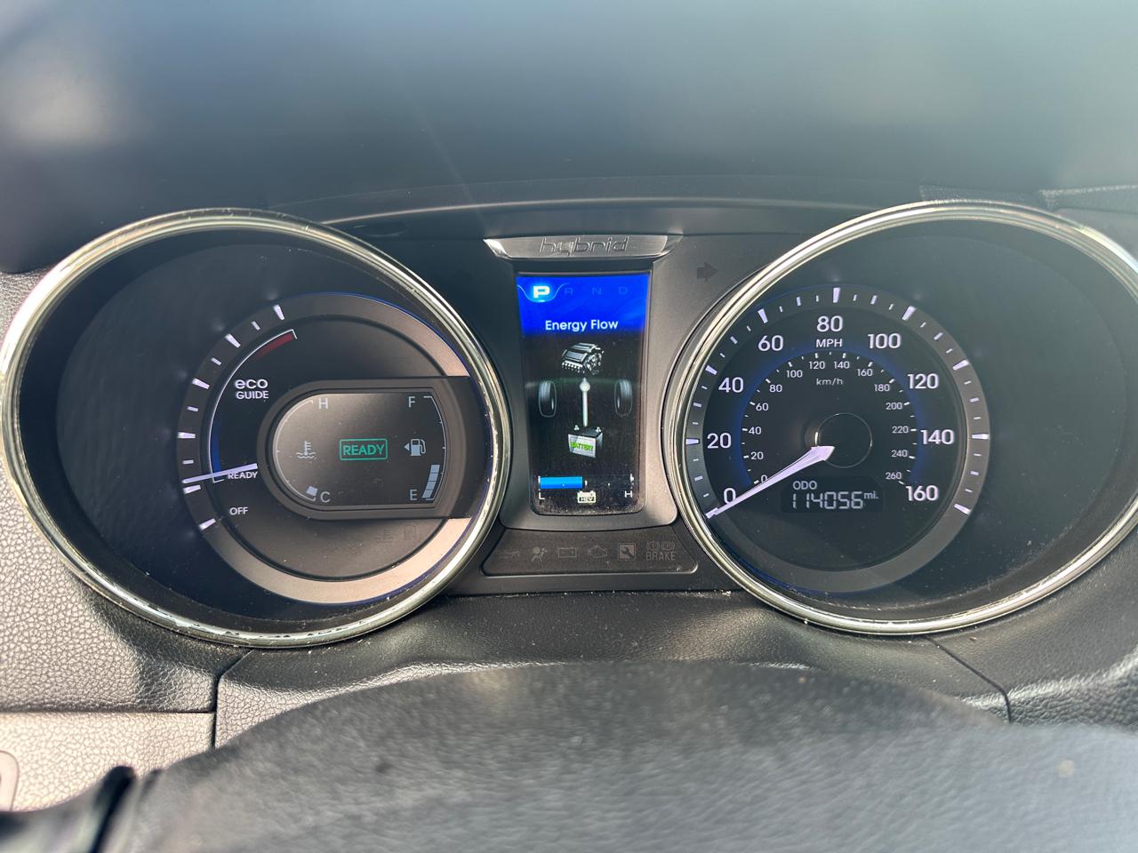 Hyundai Sonata 4dr Sdn 2.4L Auto Hybrid 2012