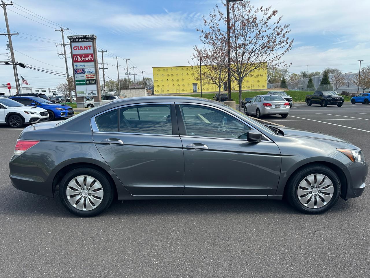 Honda Accord Sdn 4dr I4 Auto LX 2010