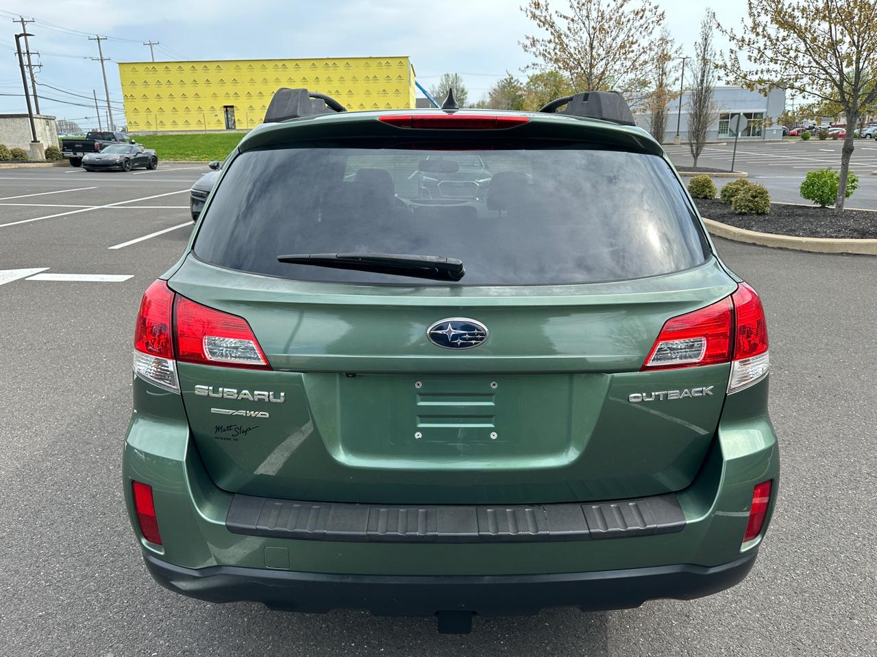 Subaru Outback 4dr Wgn H4 Auto 2.5i Premium 2013