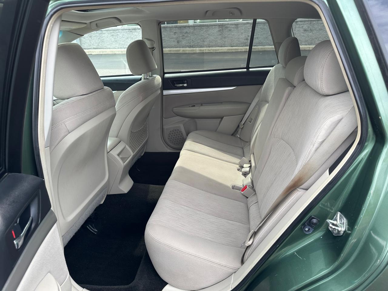 Subaru Outback 4dr Wgn H4 Auto 2.5i Premium 2013