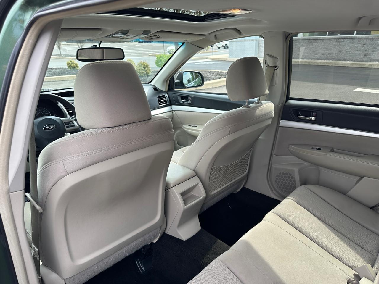 Subaru Outback 4dr Wgn H4 Auto 2.5i Premium 2013