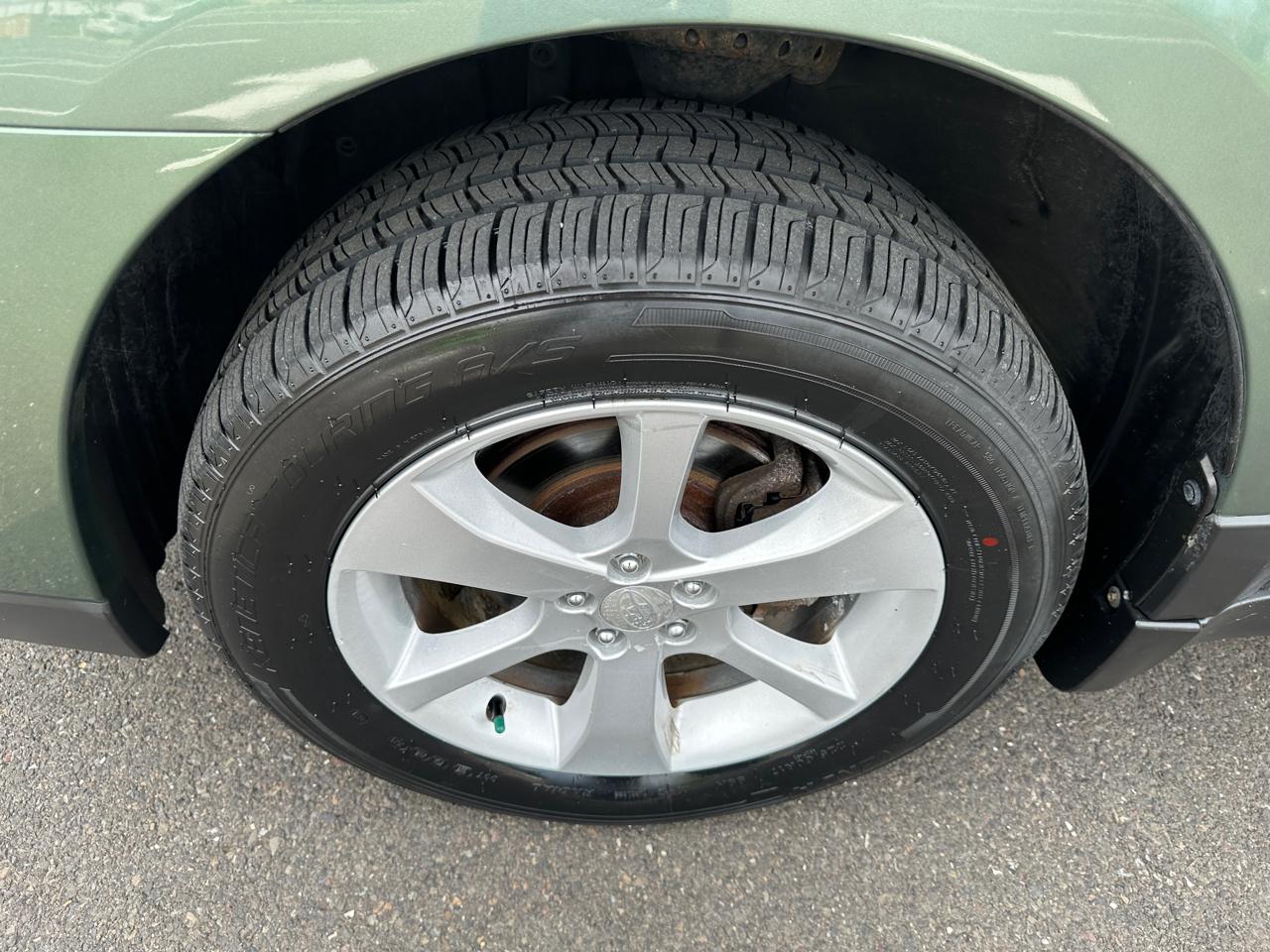 Subaru Outback 4dr Wgn H4 Auto 2.5i Premium 2013