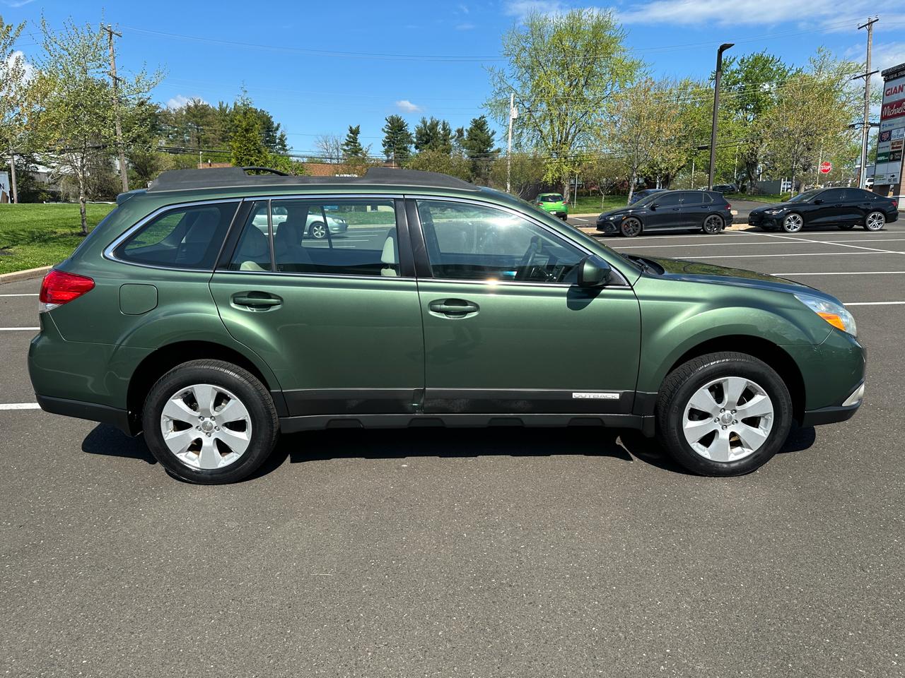 Subaru Outback 4dr Wgn H4 Auto 2.5i 2012