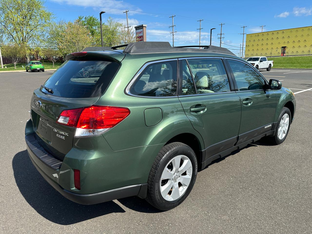 Subaru Outback 4dr Wgn H4 Auto 2.5i 2012