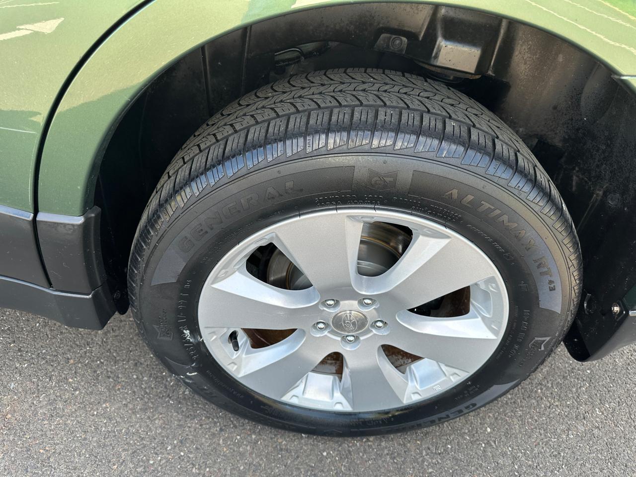 Subaru Outback 4dr Wgn H4 Auto 2.5i 2012