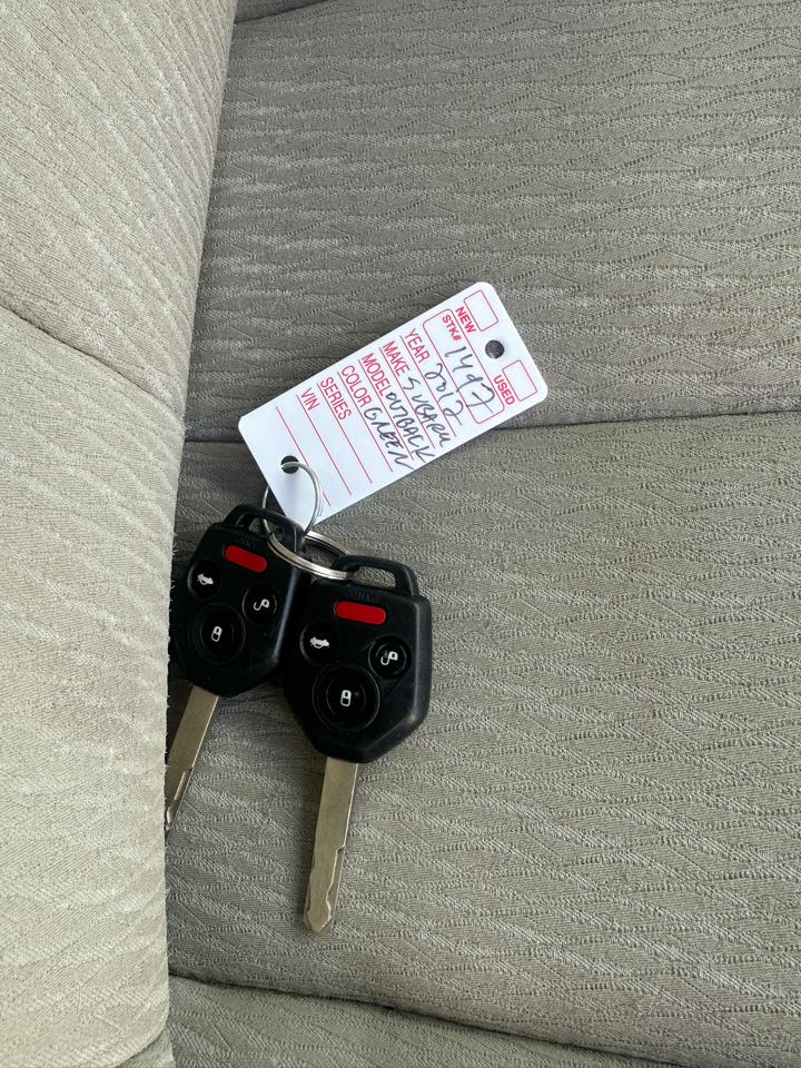 Subaru Outback 4dr Wgn H4 Auto 2.5i 2012