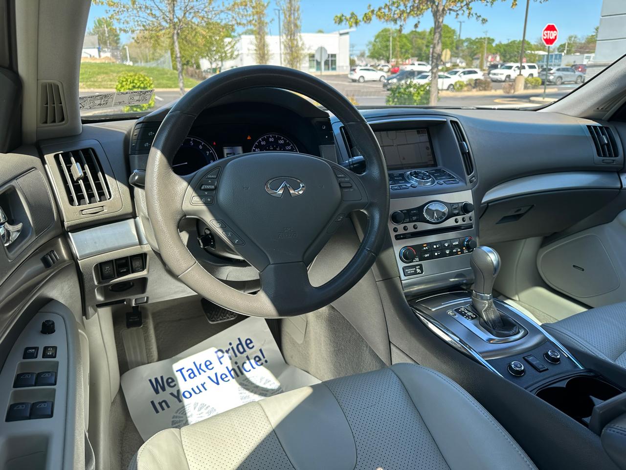 Infiniti G37 Sedan 4dr x AWD 2011