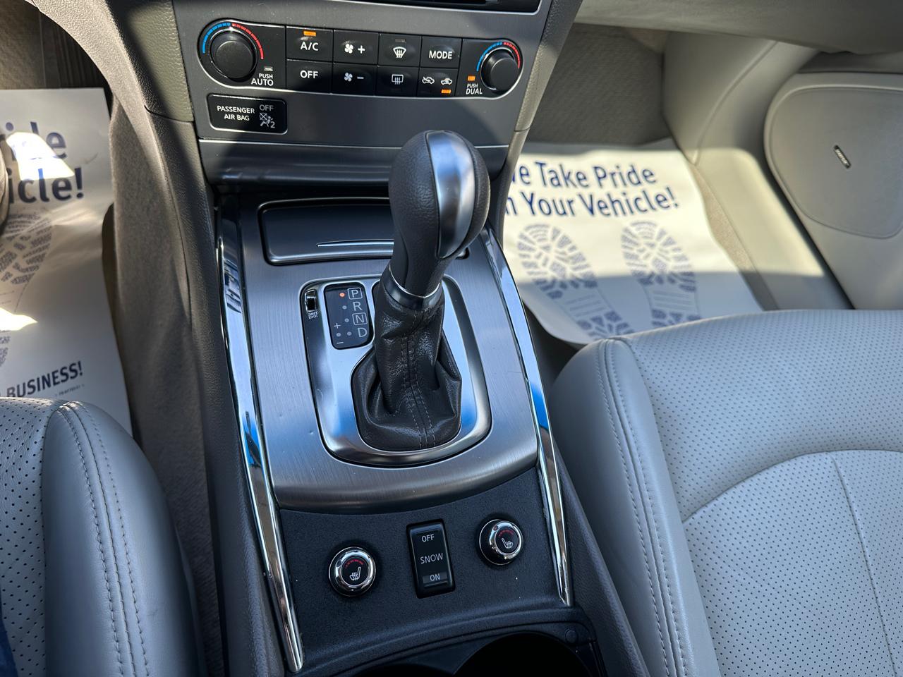 Infiniti G37 Sedan 4dr x AWD 2011