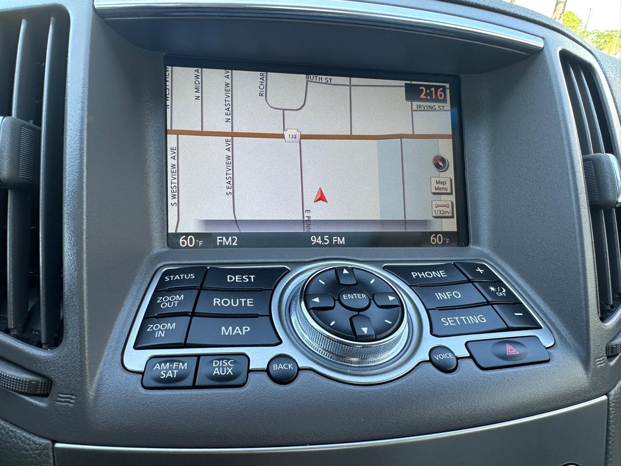 Infiniti G37 Sedan 4dr x AWD 2011