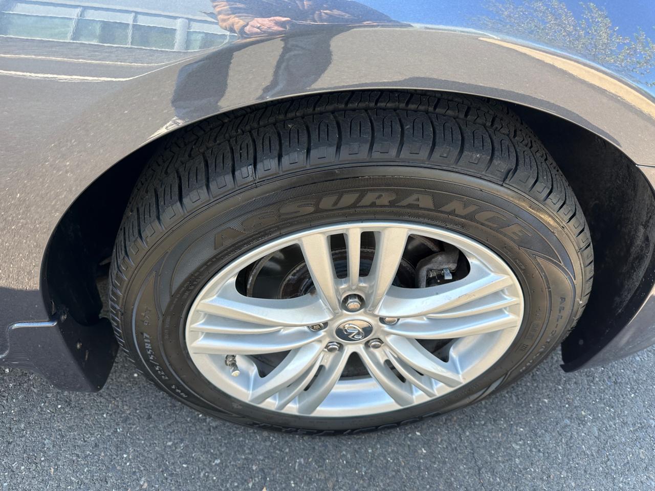 Infiniti G37 Sedan 4dr x AWD 2011