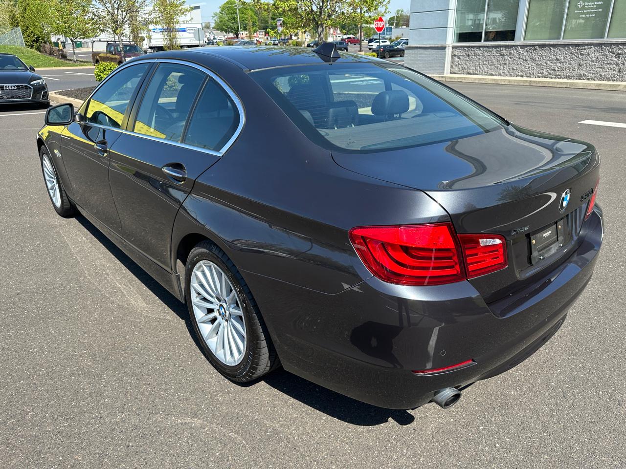 BMW 5 Series 4dr Sdn 535i xDrive AWD 2013