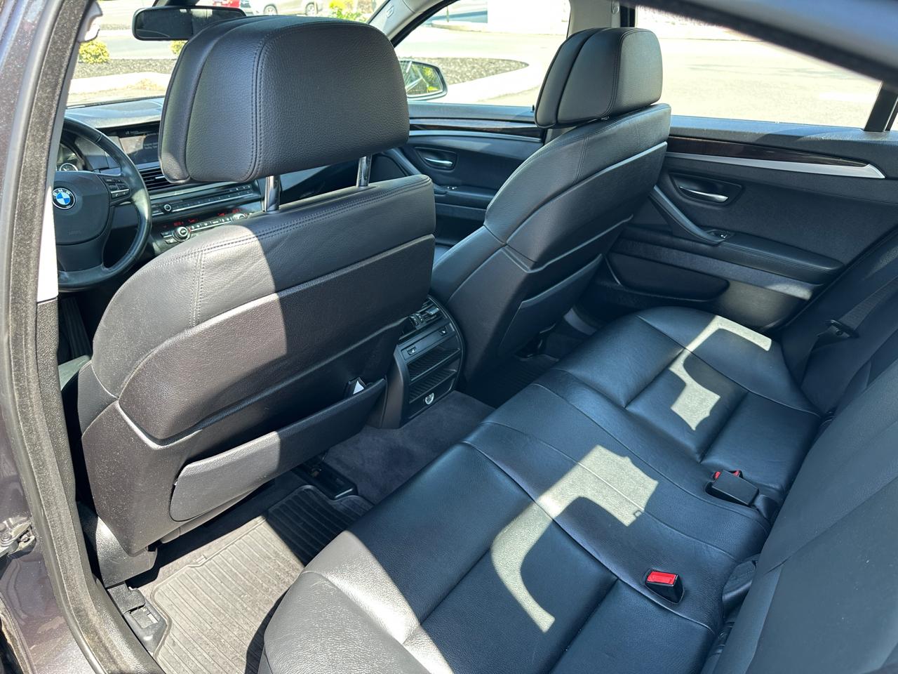 BMW 5 Series 4dr Sdn 535i xDrive AWD 2013