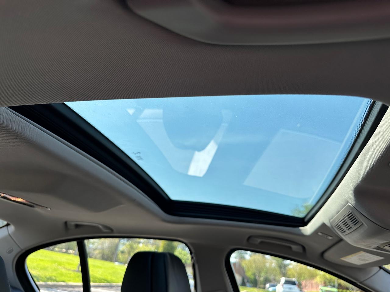 BMW 5 Series 4dr Sdn 535i xDrive AWD 2013