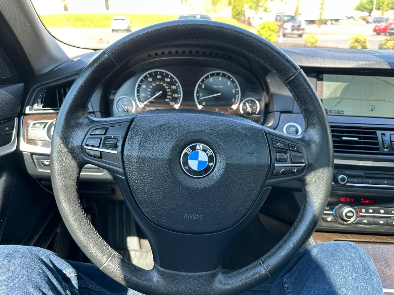 BMW 5 Series 4dr Sdn 535i xDrive AWD 2013