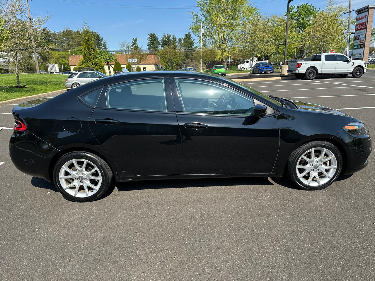 Dodge Dart 4dr Sdn SXT 2013