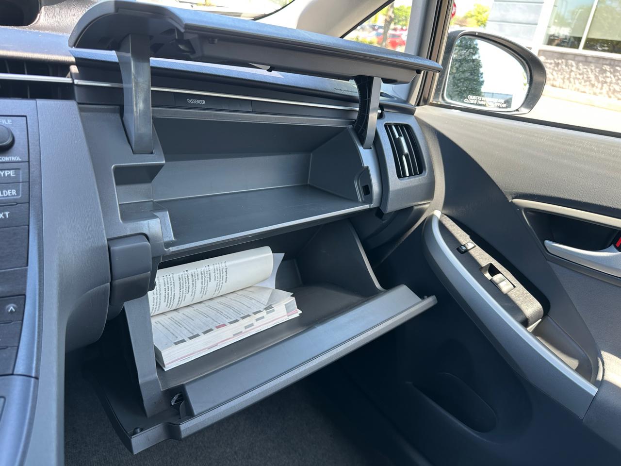 Toyota Prius 5dr HB III (Natl) 2010