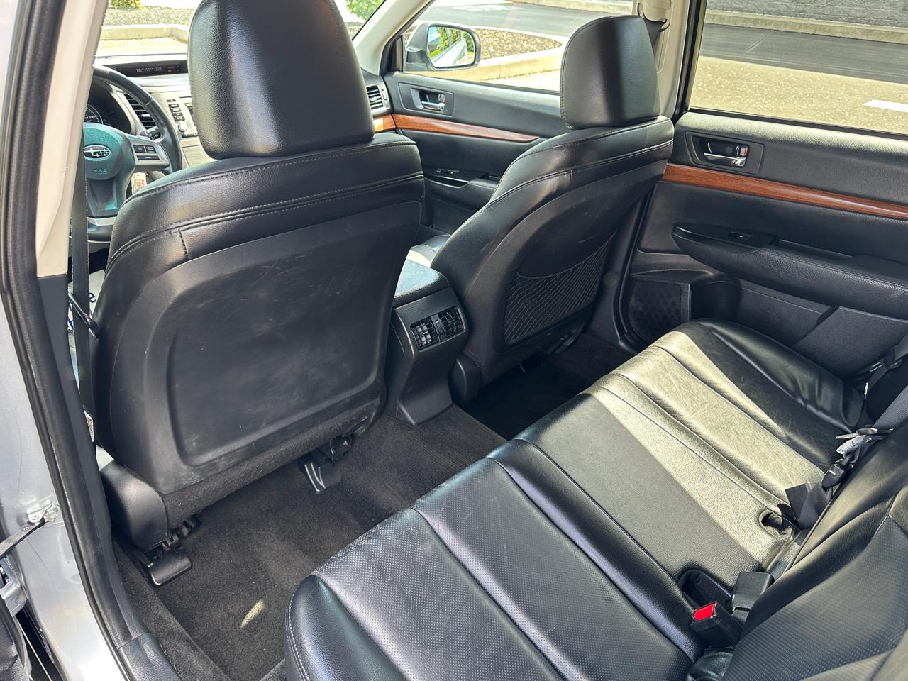 Subaru Outback 4dr Wgn H4 Auto 2.5i Limited 2013