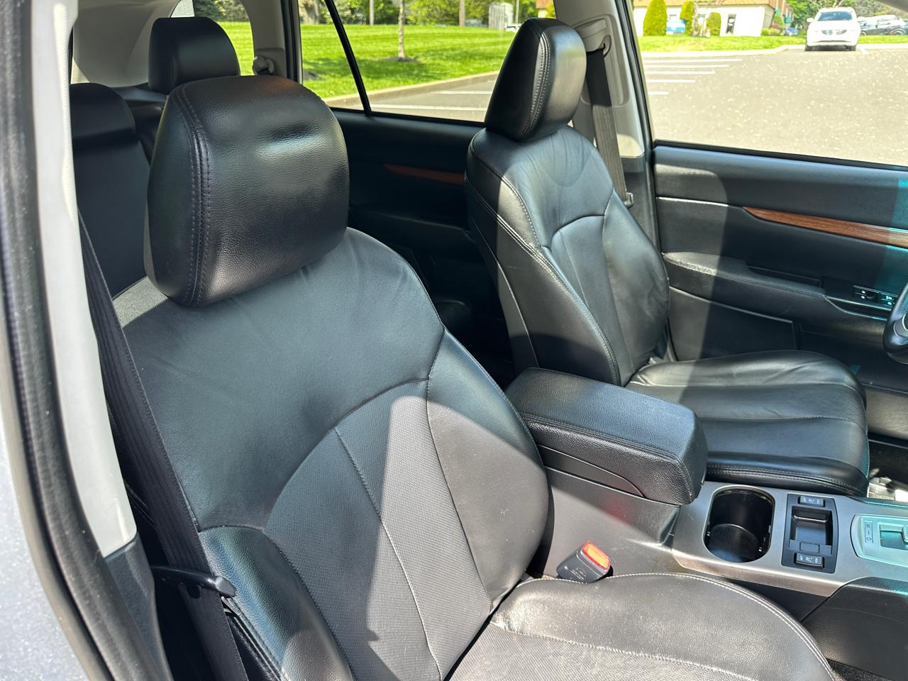 Subaru Outback 4dr Wgn H4 Auto 2.5i Limited 2013