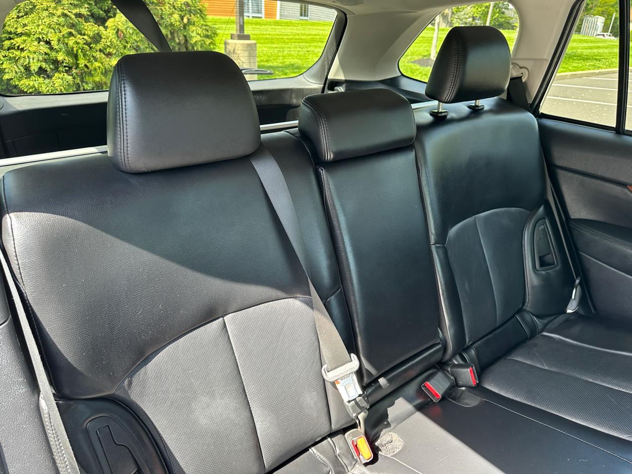 Subaru Outback 4dr Wgn H4 Auto 2.5i Limited 2013