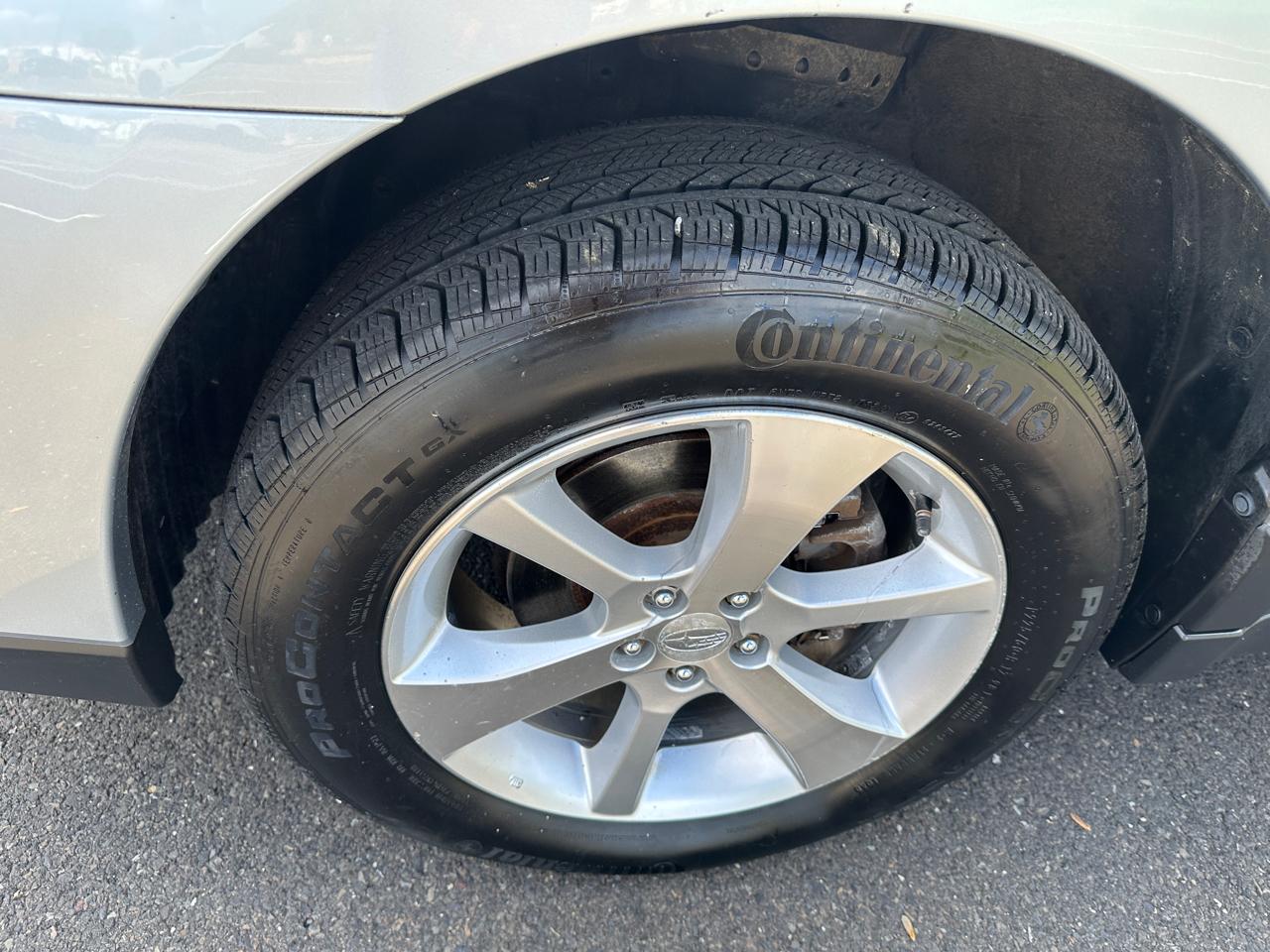 Subaru Outback 4dr Wgn H4 Auto 2.5i Limited 2013