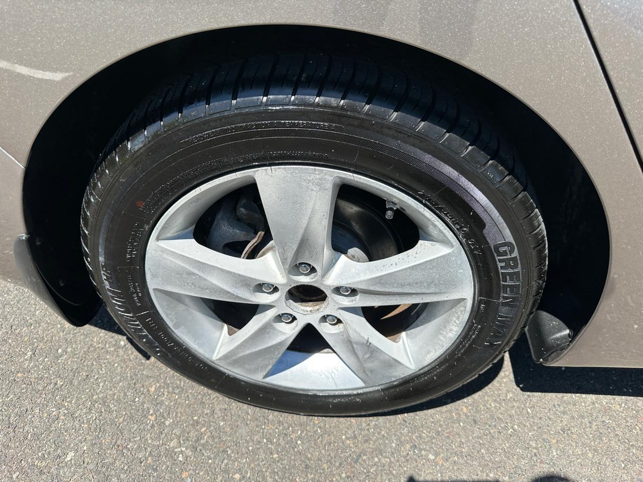Hyundai Elantra 4dr Sdn Auto GLS PZEV (Alabama Plant) 2013