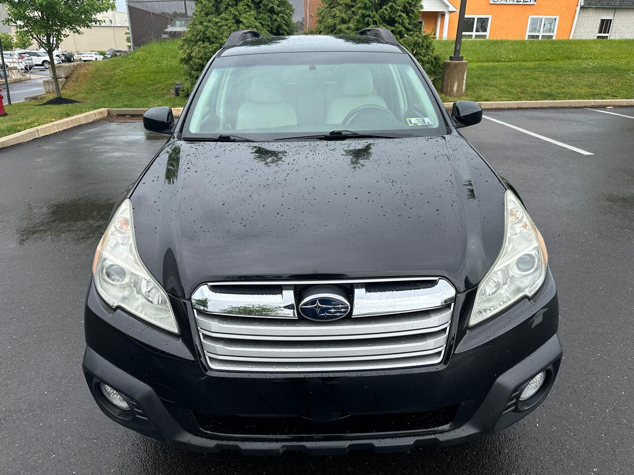 Subaru Outback 4dr Wgn H4 Auto 2.5i Premium 2013