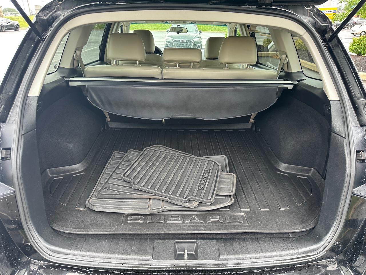 Subaru Outback 4dr Wgn H4 Auto 2.5i Premium 2013