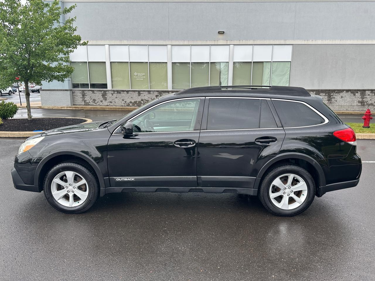Subaru Outback 4dr Wgn H4 Auto 2.5i Premium 2013