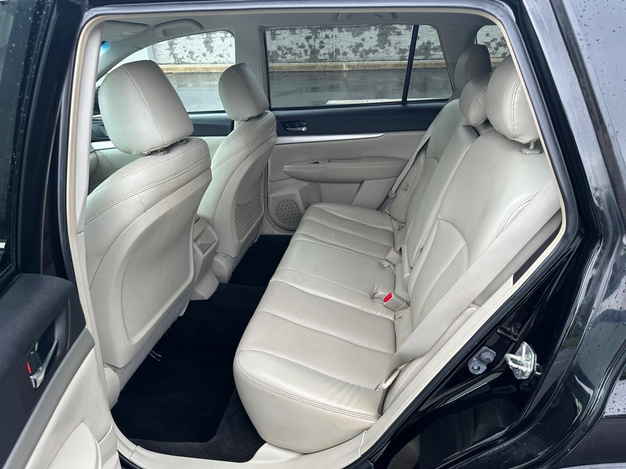 Subaru Outback 4dr Wgn H4 Auto 2.5i Premium 2013