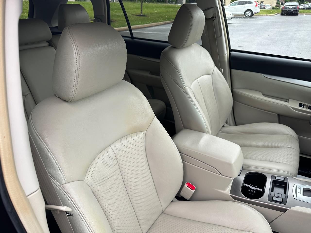 Subaru Outback 4dr Wgn H4 Auto 2.5i Premium 2013