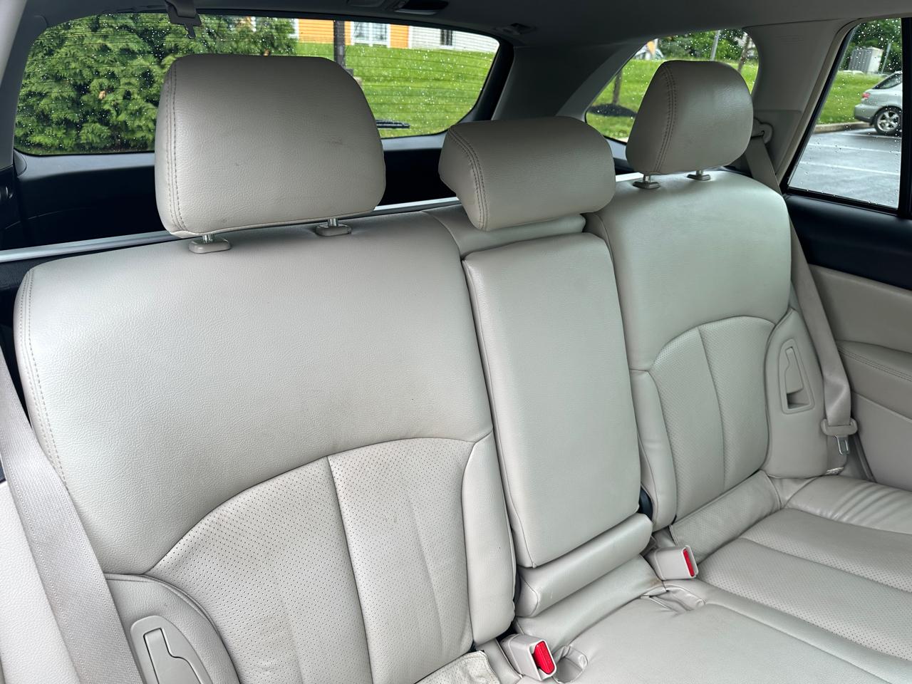 Subaru Outback 4dr Wgn H4 Auto 2.5i Premium 2013