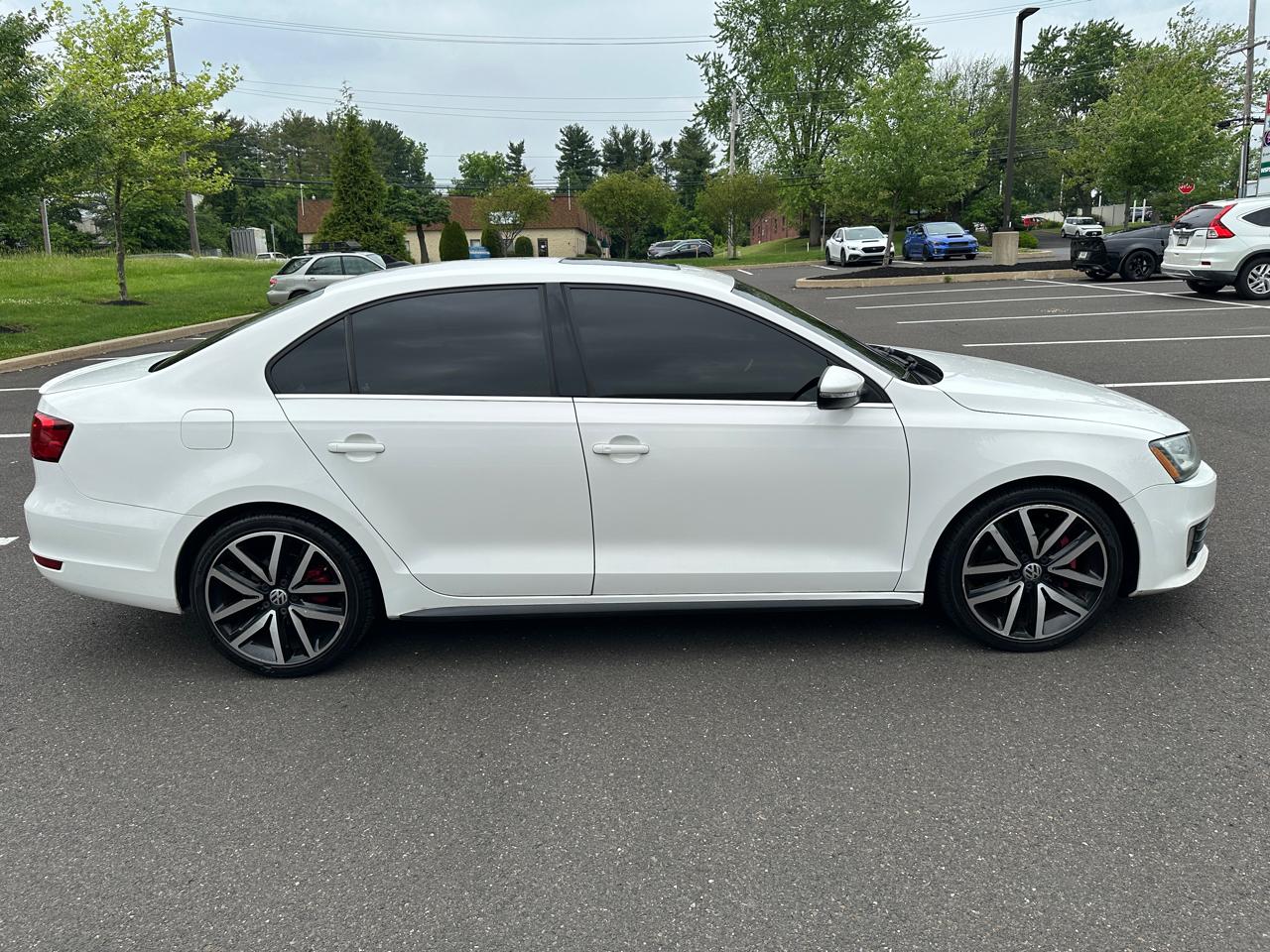 Volkswagen GLI 4dr Sdn Man Autobahn w/Nav PZEV *Ltd Avail* 2013